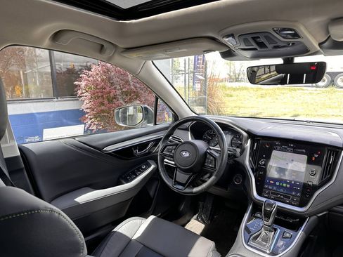 Used 2025 Subaru Outback Onyx Edition XT AWD/4WD image 29