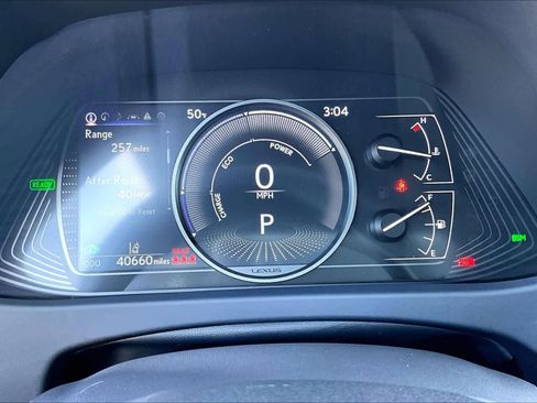 Used 2024 Lexus UX 250h F Sport image 24