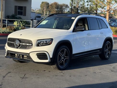 Used 2025 Mercedes-Benz GLB 250 image 3