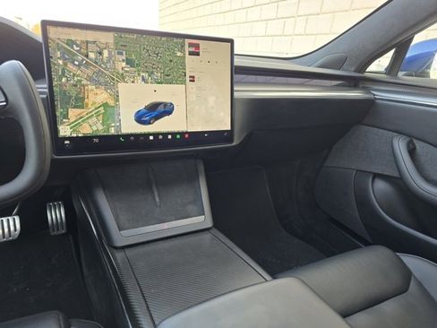 Used 2021 Tesla Model S Plaid image 25