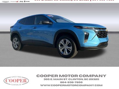 Used 2025 Chevrolet Trax LS