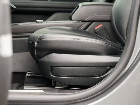 Used 2022 Lincoln Corsair Reserve image 15