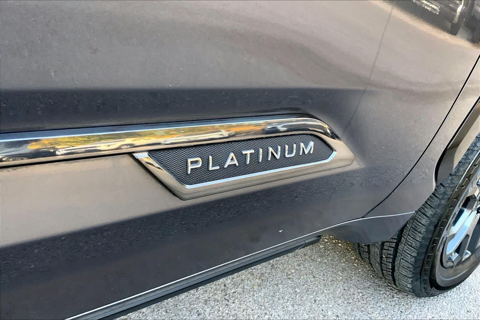 Used 2025 Toyota Tundra Platinum AWD/4WD image 10