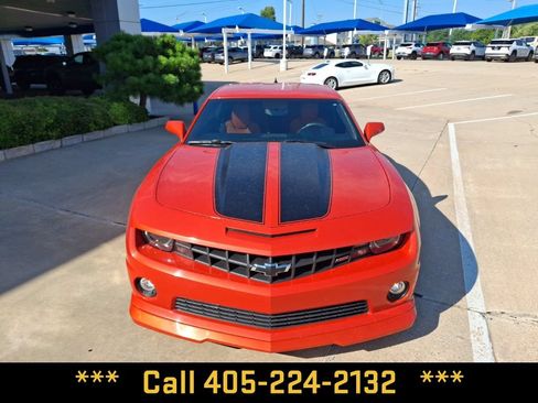 Used 2010 Chevrolet Camaro SS w/ LPO, Ground Effects Package RWD image 4