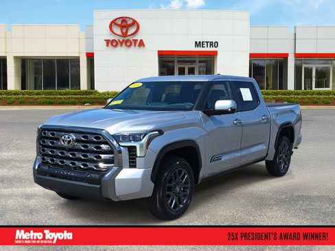 Used 2026 Toyota Tundra Platinum AWD/4WD image 1