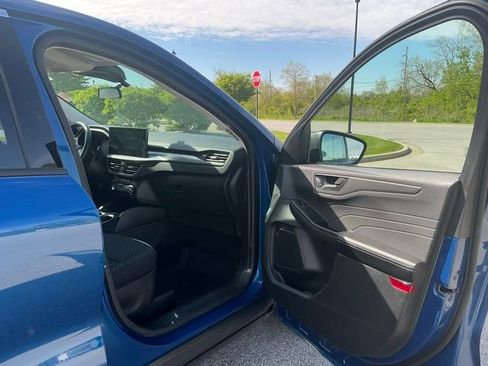 Used 2023 Ford Escape Active w/ Tech Pack #1 AWD/4WD image 17