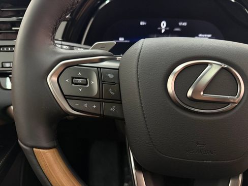 Used 2025 Lexus RX 350 Premium w/ Convenience Package FWD image 14