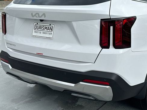 New 2026 Kia Sorento S FWD image 5