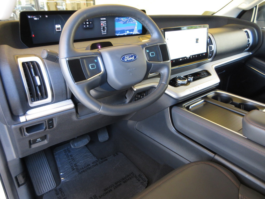 Certified 2025 Ford Expedition Max Active RWD image 14