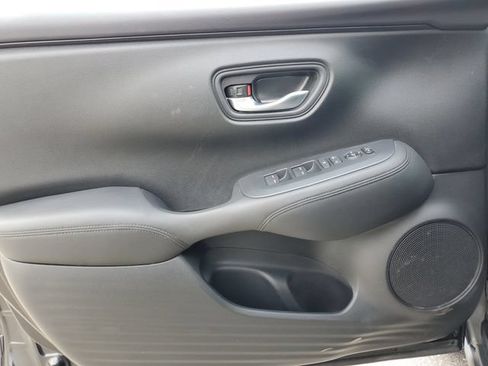 Certified 2024 Honda HR-V LX image 19