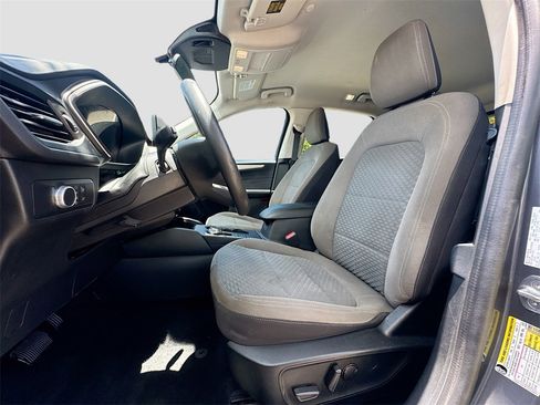 Used 2021 Ford Escape SE image 21