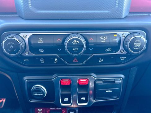 Used 2019 Jeep Wrangler Rubicon image 25