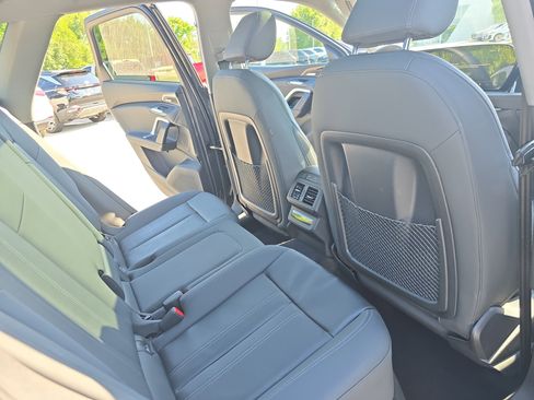 Certified 2025 Audi Q5 Premium Plus w/ Premium Plus AWD/4WD image 11