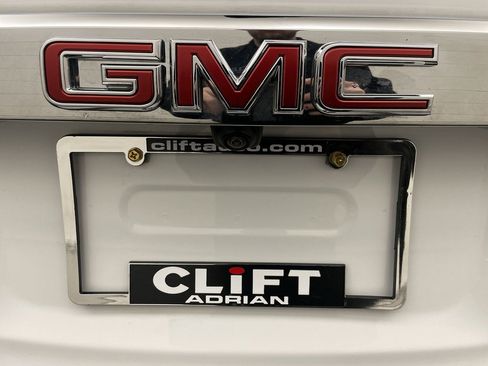 Used 2022 GMC Acadia SLT w/ Preferred Package image 26