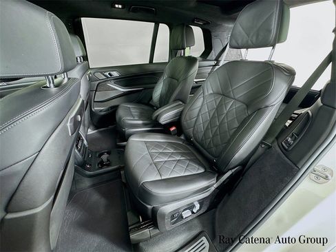 Used 2023 BMW X7 xDrive40i w/ M Sport Package image 26