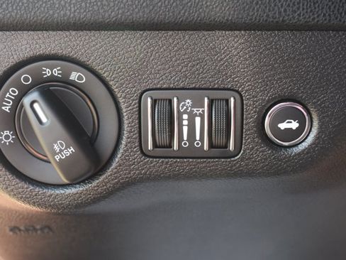 Used 2021 Dodge Charger R/T w/ Blacktop Package RWD image 30