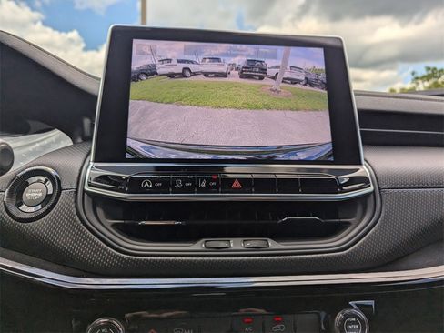 New 2026 Jeep Compass Latitude image 19