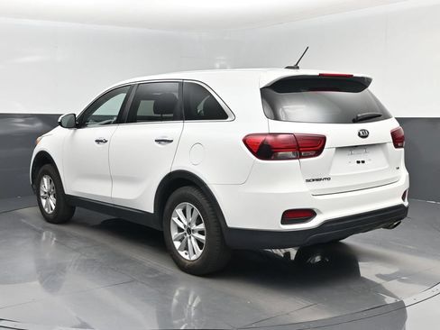 Used 2020 Kia Sorento FWD V6 image 4