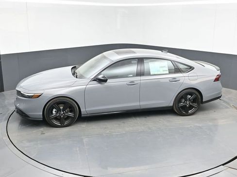New 2026 Honda Accord Hybrid Sport-L image 33