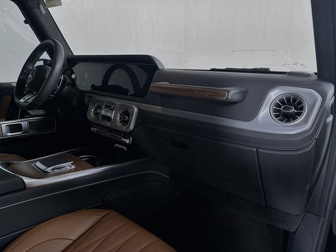 Used 2026 Mercedes-Benz G 63 AMG 4MATIC image 31