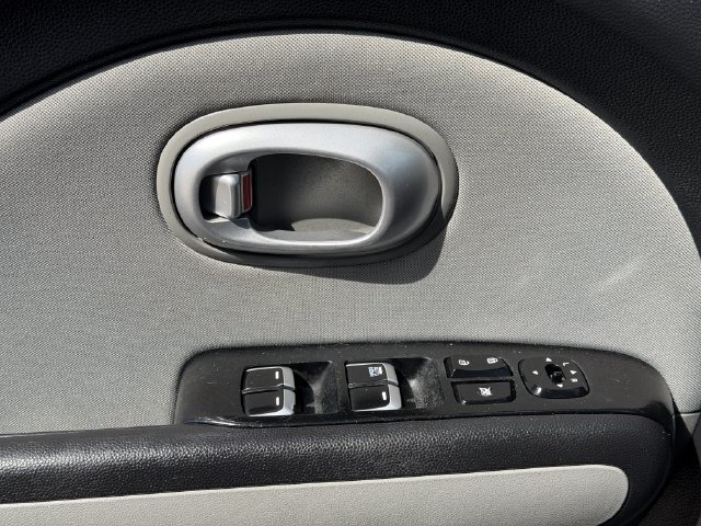 Used 2019 Kia Soul w/ Convenience Package FWD image 20