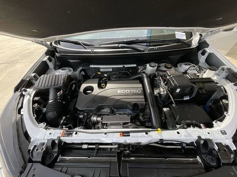Certified 2022 Chevrolet Equinox LT FWD image 30