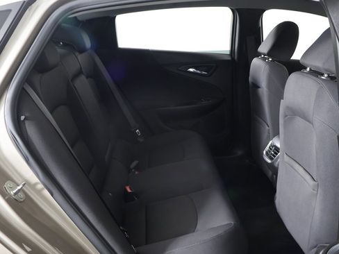 Used 2022 Chevrolet Malibu LT image 25