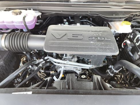 New 2026 RAM 1500 Express AWD/4WD image 26