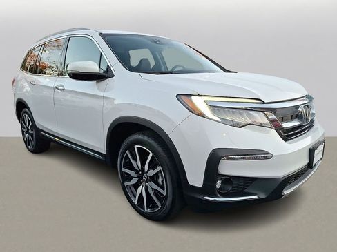 Used 2022 Honda Pilot Touring image 3