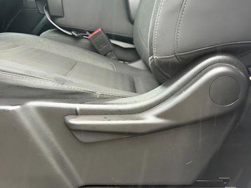 Used 2024 Chevrolet Silverado 2500 LT image 35