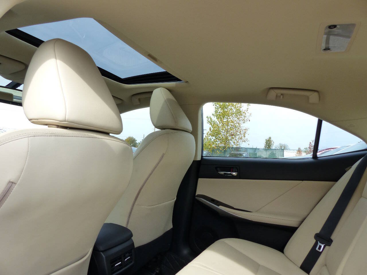 Used 2016 Lexus IS 300 AWD w/ Navigation System Package image 14