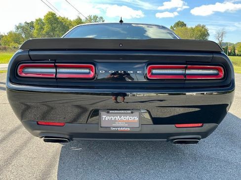 Used 2017 Dodge Challenger R/T Scat Pack w/ Dynamics Package image 44