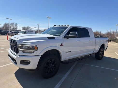 Used 2019 RAM 2500 Laramie w/ Night Edition image 3