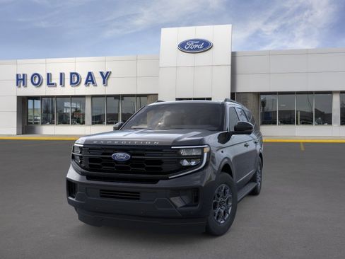 New 2026 Ford Expedition Active AWD/4WD image 3