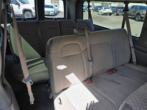 Used 2023 Chevrolet Express 3500 LS RWD image 17