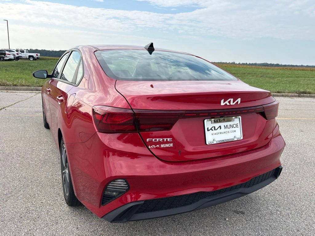 Certified 2023 Kia Forte LXS FWD image 9