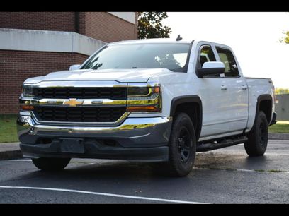 Used 2018 Chevrolet Silverado 1500 LT w/ Trailering Package
