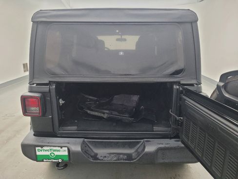 Used 2018 Jeep Wrangler Unlimited Sport AWD/4WD image 29