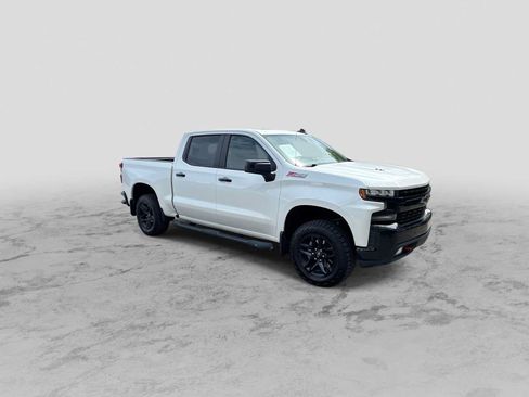 Used 2022 Chevrolet Silverado 1500 LT Trail Boss w/ Convenience Package II AWD/4WD image 2
