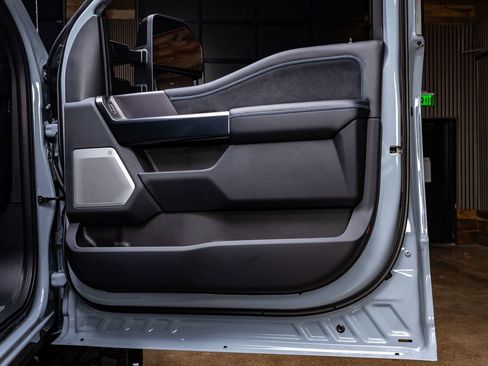 Used 2026 Ford F250 Platinum image 38