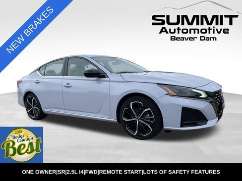 Used 2024 Nissan Altima 2.5 SR FWD image 1