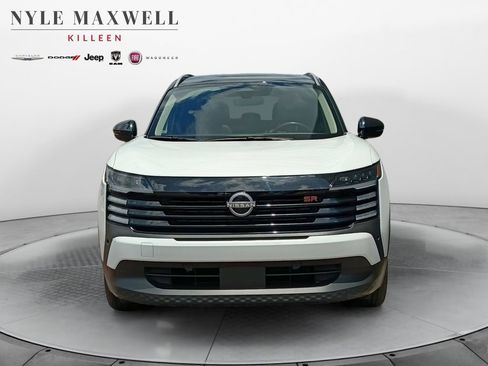 Used 2025 Nissan Kicks SR w/ SR Premium Package FWD image 18