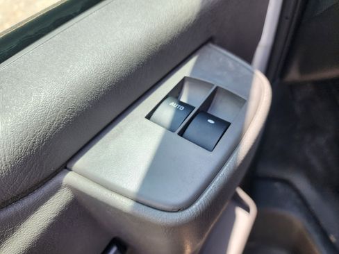 New 2024 Chevrolet Express 3500 w/ Power Convenience Package image 25