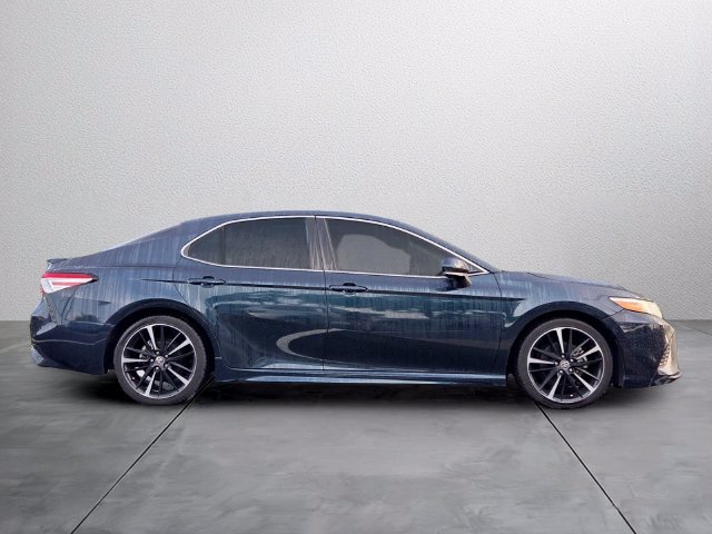 Used 2020 Toyota Camry XSE FWD image 5