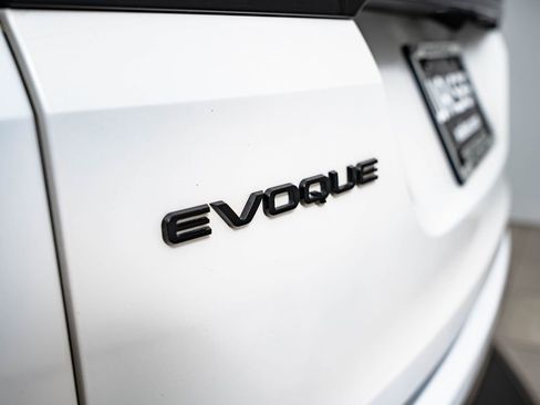 Used 2025 Land Rover Range Rover Evoque Dynamic SE AWD/4WD image 20