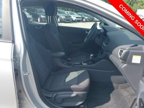 Used 2018 Hyundai Ioniq Blue FWD image 5