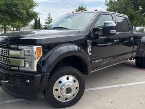 Used 2018 Ford F450 Platinum w/ Platinum Ultimate Package AWD/4WD image 1