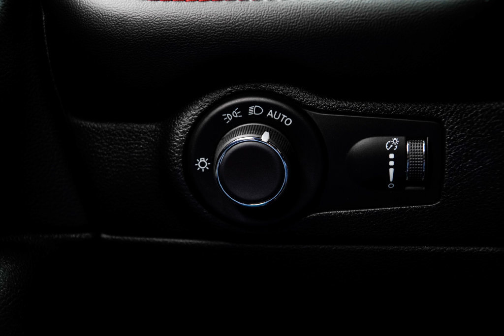 Used 2025 Dodge Durango R/T AWD/4WD image 36