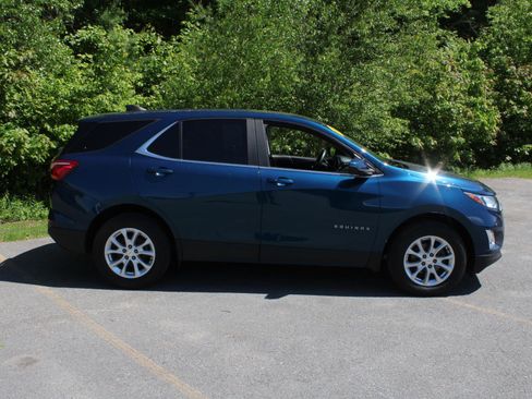 Used 2021 Chevrolet Equinox LT w/ LPO, Cargo Package AWD/4WD image 4