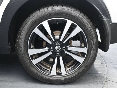 Used 2020 Nissan Kicks SV FWD image 19